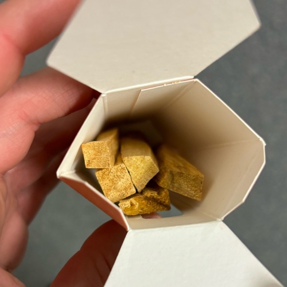 Palo Santo Sticks - Picture 4 of 7